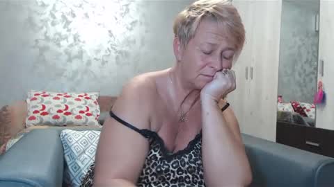 Lovepinklilly online show from January 30, 2025, 6:54 pm