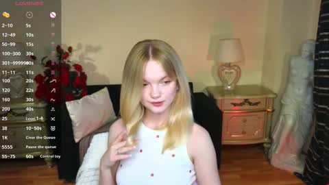 Snapshot of roses_kate chatting on September 23, 2025, 11:46 am Sweety Kate online show from September 23, 2025, 11:46 am