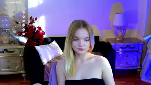 Snapshot of roses_kate chatting on October 9, 2025, 4:54 am Sweety Kate online show from October 9, 2025, 4:54 am