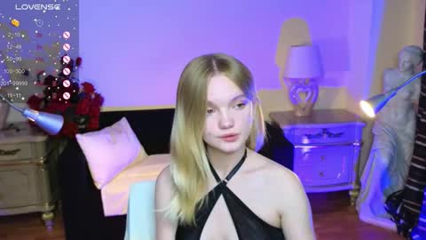 Snapshot of roses_kate chatting on October 10, 2025, 4:33 am Sweety Kate online show from October 10, 2025, 4:33 am