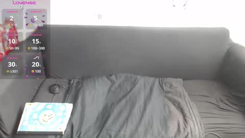 LAURA online show from November 27, 2025, 5:04 pm