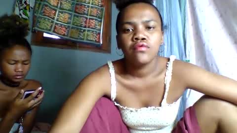 rosia22 online show from September 27, 2025, 12:10 pm