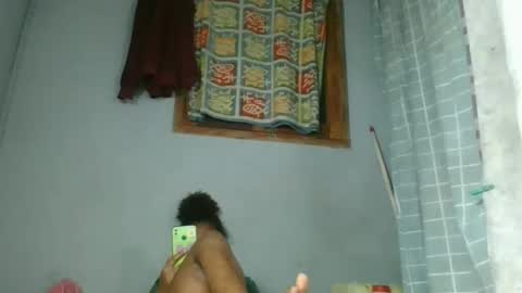 rosia22 online show from October 3, 2025, 7:55 pm