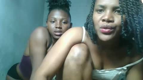 rosia22 online show from October 13, 2025, 6:02 am