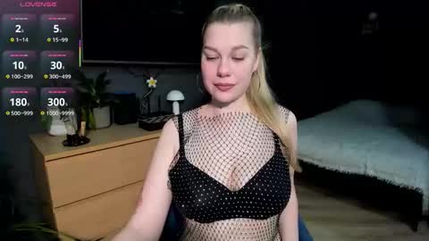 Rose -  online show from March 7, 2026, 5:32 pm