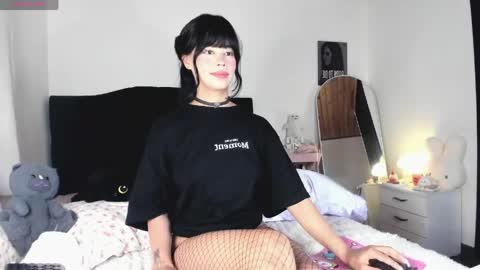 Snapshot of rosie_se chatting on May 13, 2026, 4:15 pm Rosieeee online show from May 13, 2026, 4:15 pm