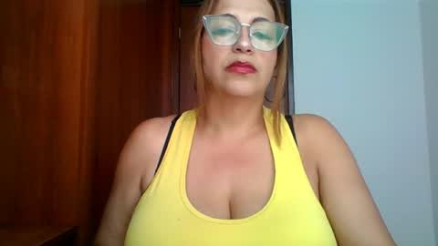 Rossana  online show from April 19, 2026, 1:10 pm