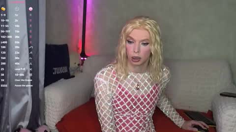 Snapshot of rossir chatting on December 15, 2025, 10:08 am rossir online show from December 15, 2025, 10:08 am