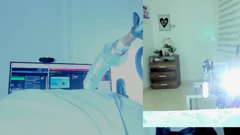 rosy_emely_ online show from January 12, 2026, 9:25 am