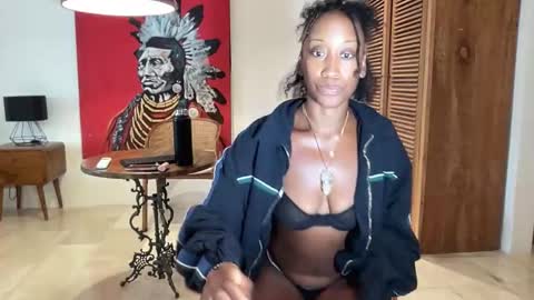 Snapshot of rosycoco chatting on February 13, 2026, 3:35 am Rosy Coco online show from February 13, 2026, 3:35 am