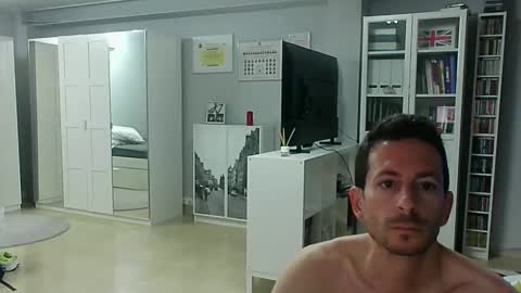 roubarixx online show from May 31, 2026, 5:59 am