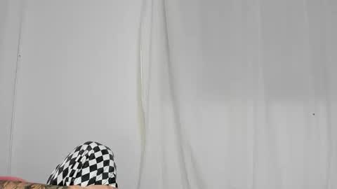 Rous and Sweet online show from November 23, 2025, 3:17 am