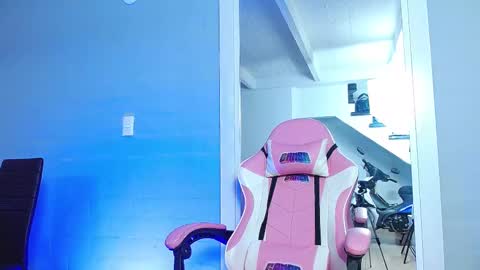 ROUSE  online show from February 9, 2025, 8:24 pm