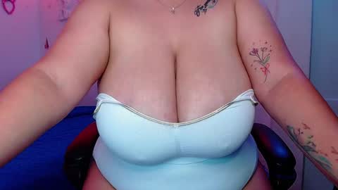 Snapshot of rousrossell_4 chatting on December 14, 2024, 10:50 pm Call me Rous  online show from December 14, 2024, 10:50 pm
