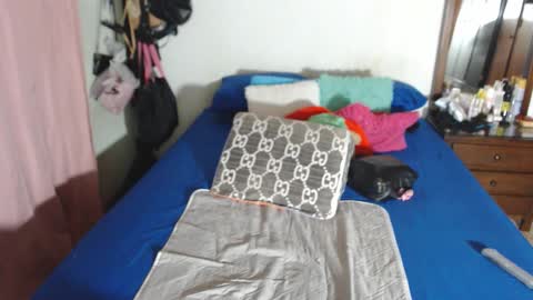 Snapshot of rousse_ellise1 chatting on October 17, 2025, 3:53 am rousse online show from October 17, 2025, 3:53 am