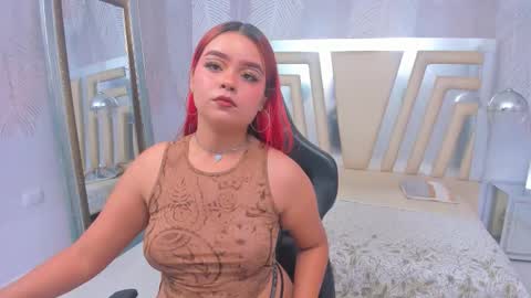 Snapshot of roussmegan chatting on October 14, 2025, 3:40 am RoussMegan online show from October 14, 2025, 3:40 am