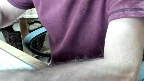 routi97 online show from November 25, 2025, 3:12 pm