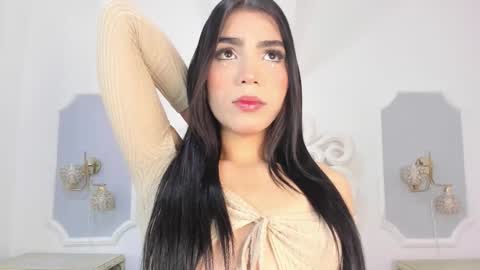 roxana_scott1 online show from November 14, 2025, 3:38 am