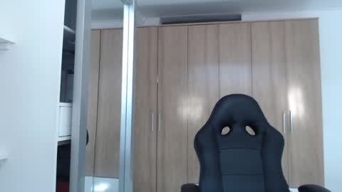 Snapshot of roxanalove7 chatting on January 10, 2025, 7:11 pm Roxana online show from January 10, 2025, 7:11 pm