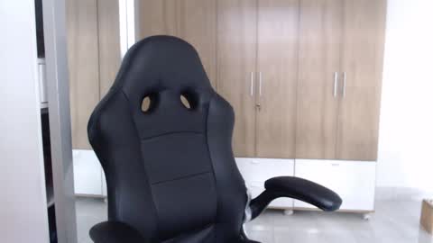 Snapshot of roxanalove7 chatting on February 3, 2025, 9:18 pm Roxana online show from February 3, 2025, 9:18 pm