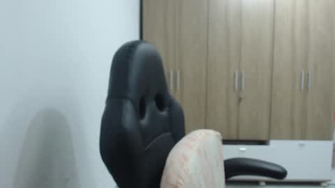 Snapshot of roxanalove7 chatting on October 3, 2025, 10:51 pm Roxana online show from October 3, 2025, 10:51 pm