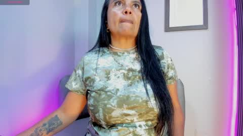  Roxanna  online show from May 17, 2026, 6:59 pm