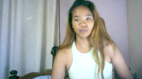 roxanne_98 online show from November 24, 2025, 2:55 am