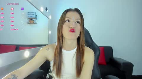 roxanne online show from November 3, 2025, 8:10 pm