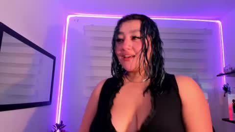 Snapshot of roxanne_morelli chatting on July 9, 2026, 12:31 pm roxanne online show from July 9, 2026, 12:31 pm