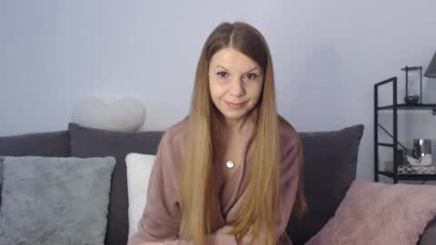 roxanneliss online show from February 9, 2026, 2:54 pm