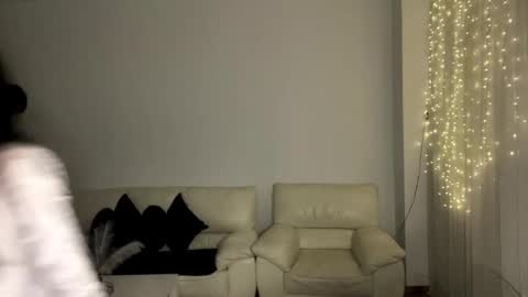 Snapshot of roxellesilvara chatting on February 21, 2026, 11:39 pm Roxy online show from February 21, 2026, 11:39 pm