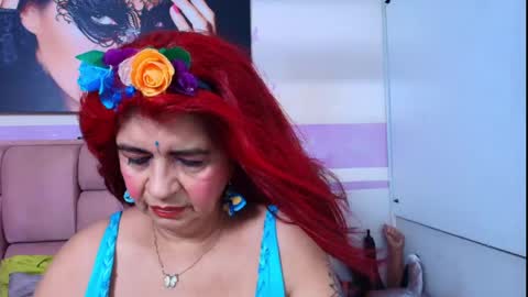 Snapshot of roxettemature chatting on April 17, 2026, 12:08 pm RoxetteMature online show from April 17, 2026, 12:08 pm