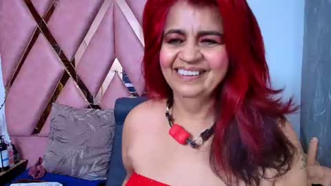 Snapshot of roxettemature chatting on July 14, 2026, 12:00 pm RoxetteMature online show from July 14, 2026, 12:00 pm