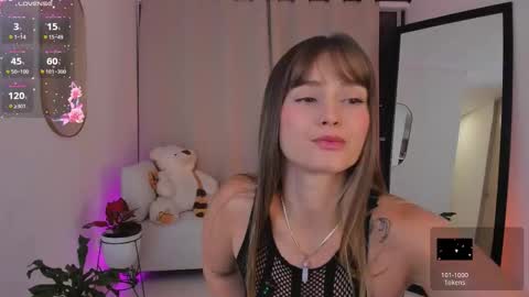  R O X I E  online show from October 23, 2025, 2:55 am