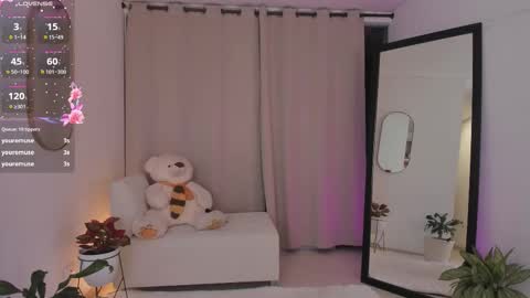  R O X I E  online show from November 30, 2025, 1:53 am