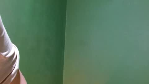 Roxie online show from September 19, 2025, 2:35 am