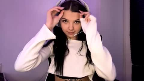 Hana online show from December 18, 2025, 11:49 am