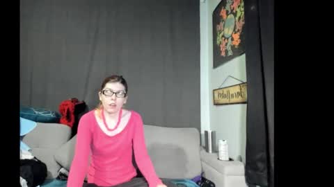 roxihazeleyes online show from October 15, 2025, 5:02 pm