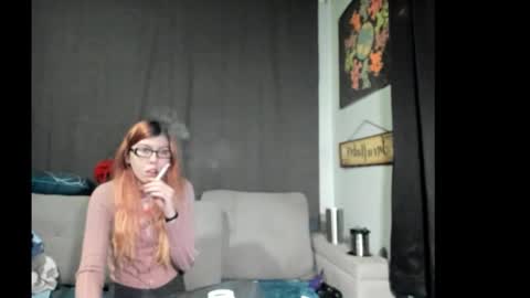 roxihazeleyes online show from October 16, 2025, 5:58 pm