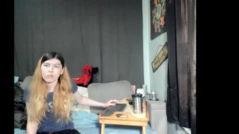 roxihazeleyes online show from March 20, 2026, 2:22 pm