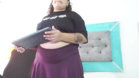 roxiie online show from October 17, 2025, 7:16 pm