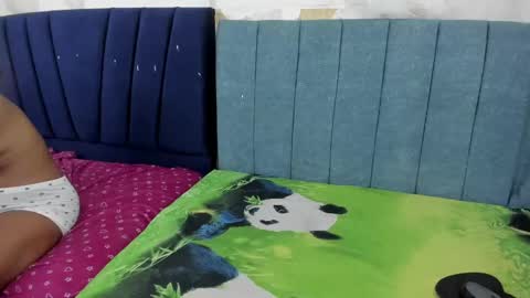 roxxy_velasquez online show from September 28, 2025, 8:31 am