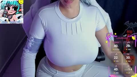 Annah  online show from November 1, 2025, 9:00 am