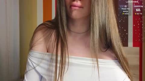 Snapshot of roxy_dark chatting on February 25, 2026, 2:43 am Roxy online show from February 25, 2026, 2:43 am