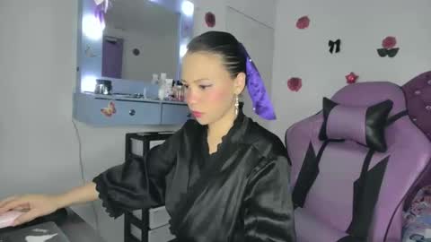 Roxy online show from May 27, 2026, 2:08 am