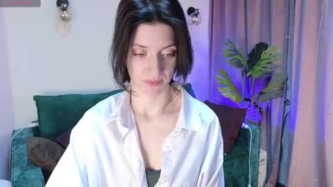 roxy_riot_ online show from February 14, 2025, 1:23 am