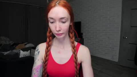 Roxy online show from December 1, 2025, 7:52 pm