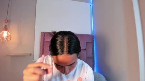 roxy_stone1 online show from April 1, 2026, 7:22 pm