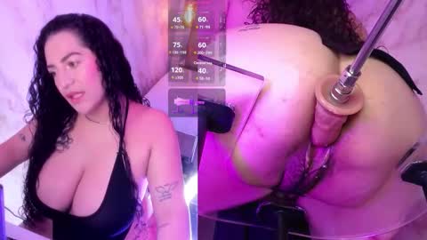 roxylicious_ online show from September 14, 2025, 12:48 pm