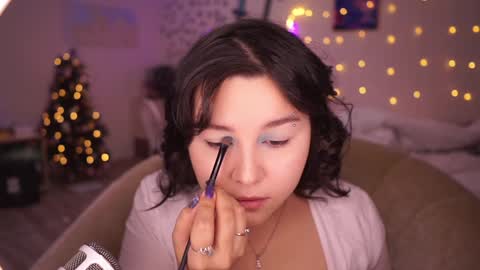 roxysuh online show from January 2, 2025, 8:06 am